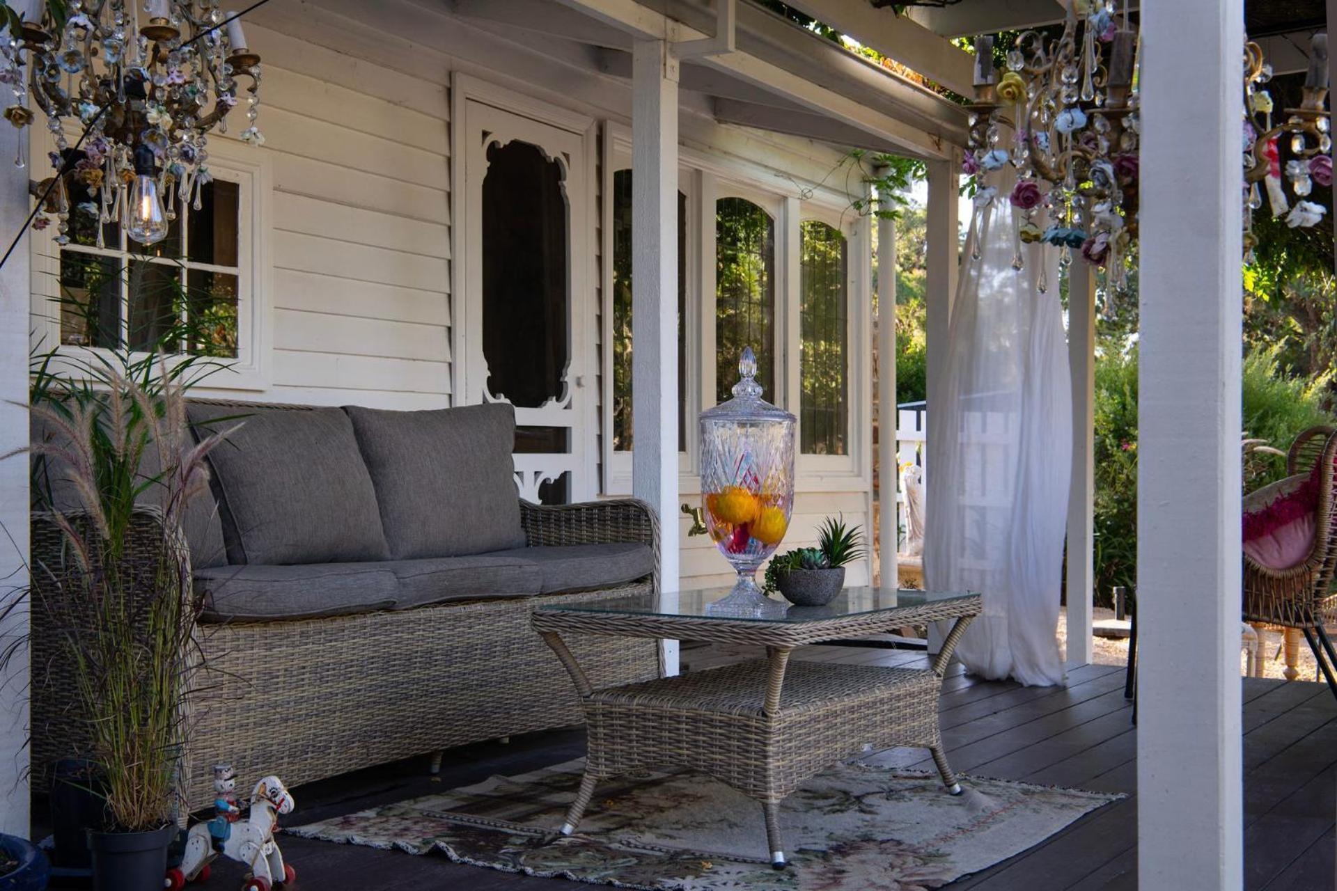 Villa Wisteria Hysteria Hepburn Springs Exterior foto